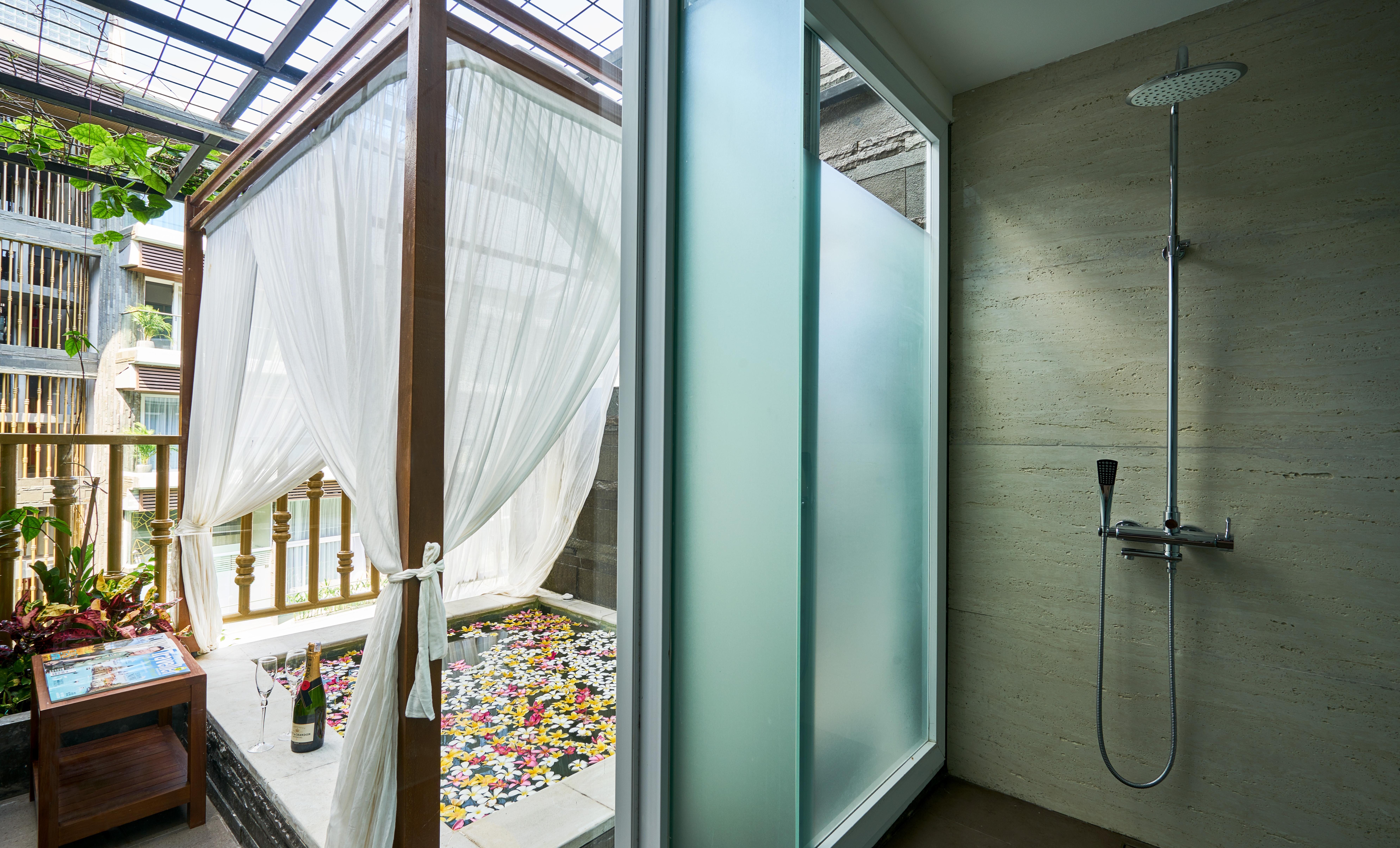 The Crystal Luxury Bay Resort Nusa Dua Nusa Dua  Exterior foto