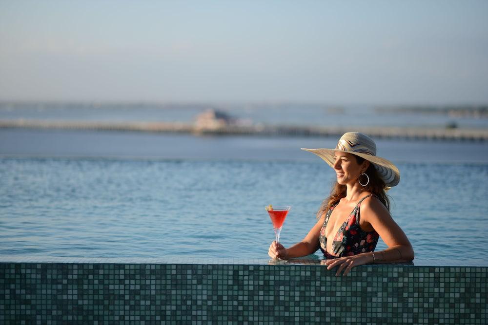The Crystal Luxury Bay Resort Nusa Dua Nusa Dua  Exterior foto